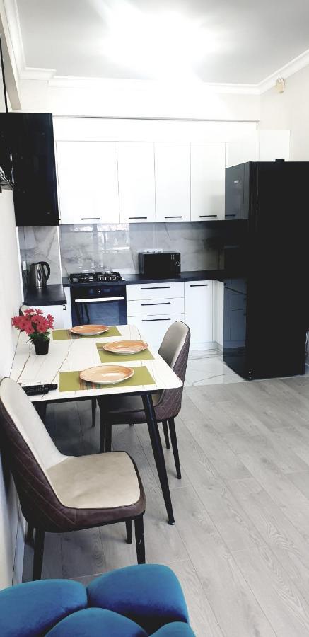 Oasis Premium Class 1Bd Apartment With Living Room Chişinău Esterno foto